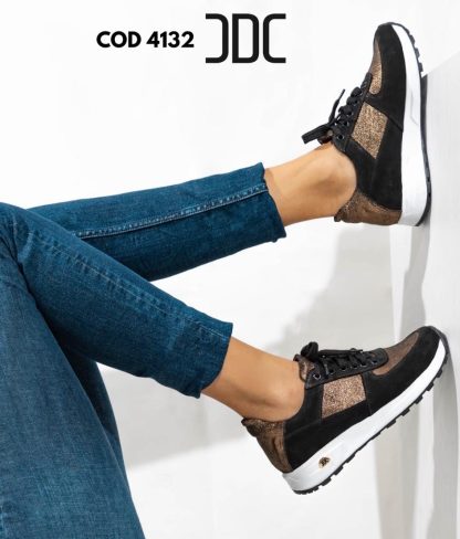 Sneaker