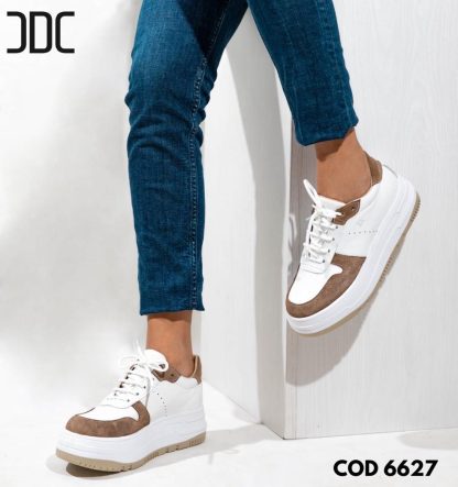 Sneaker