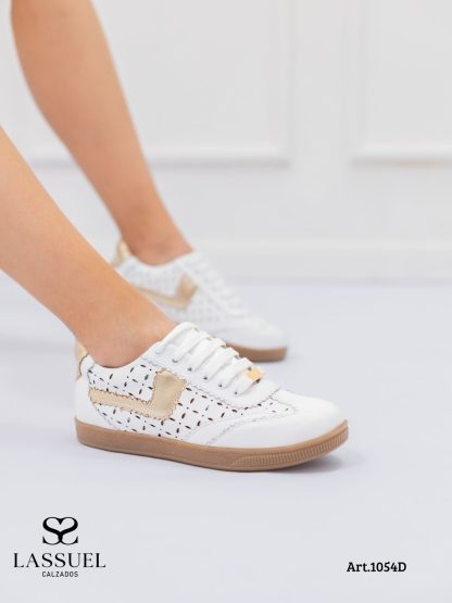 Sneaker