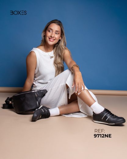 Sneaker