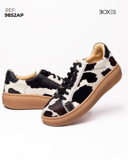 Sneaker