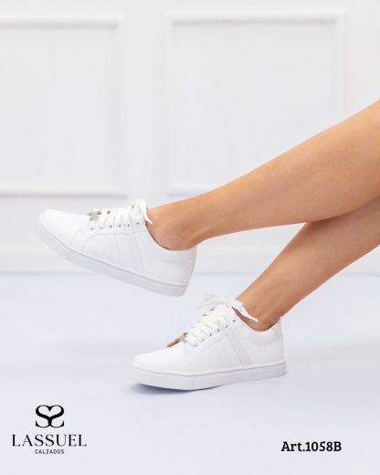 Sneaker