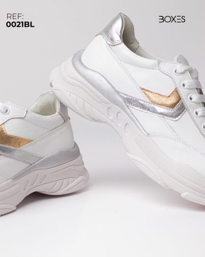 Sneaker