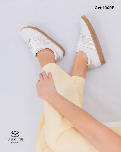 Sneaker