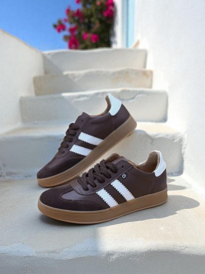 Sneaker