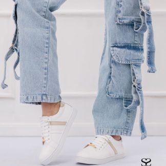 Sneaker